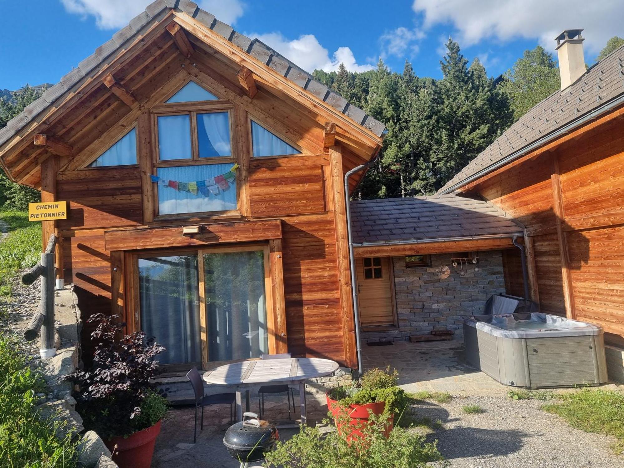 Chalet 6 Pers Avec Spa, Terrasse Plein Sud A Saint-Michel-De-Chaillol - Fr-1-393-22 部屋 写真